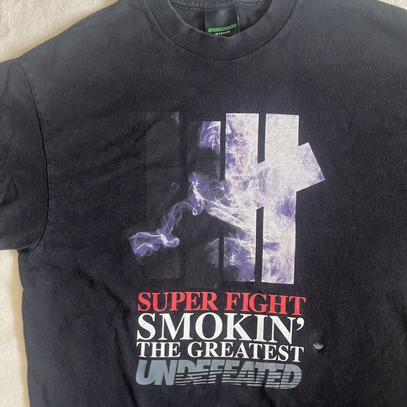 Undefeated 🧱T shirt - Picture 1 of 4